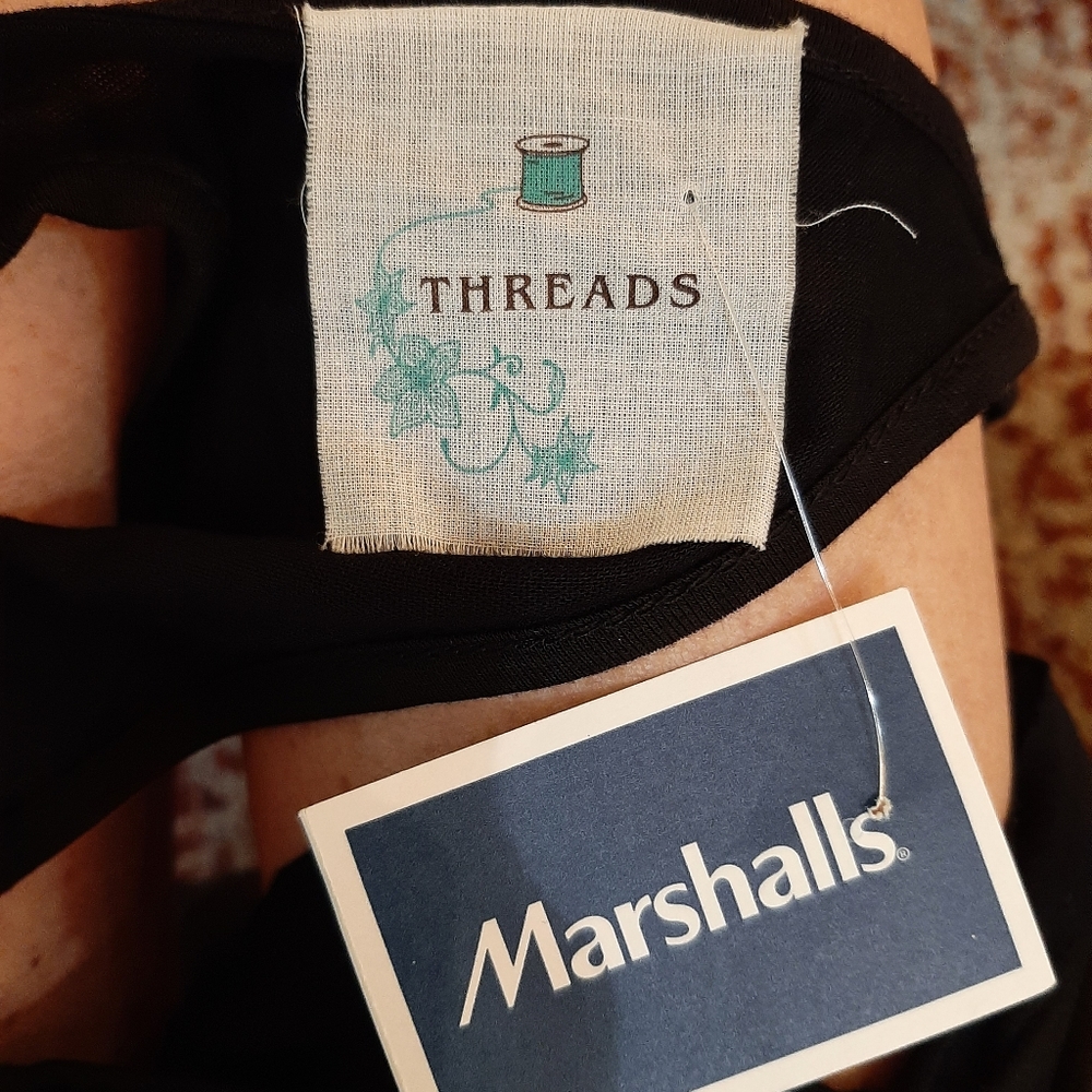 Threads studded tank top - Picture 4 of 6